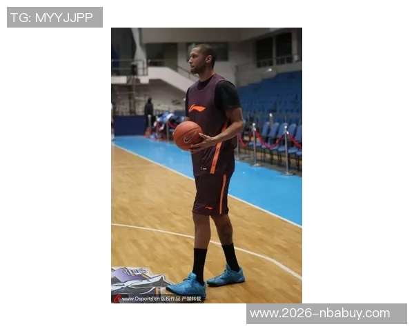 尤文图斯训练动态麦肯尼与小孔塞桑独自备战布雷默热格罗瓦暂时休息